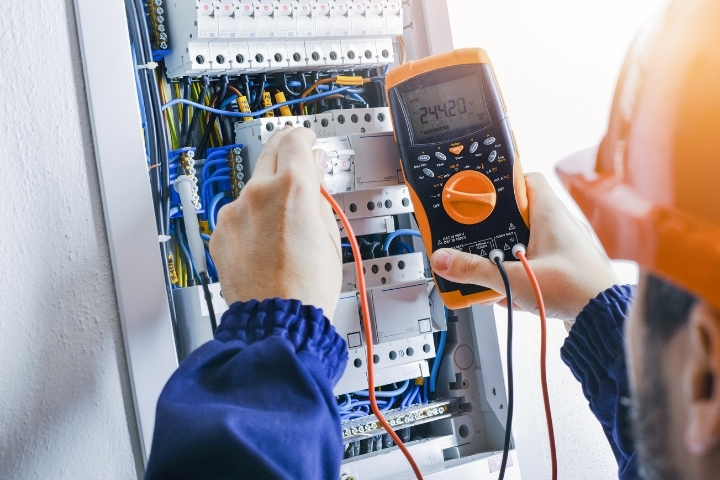 Paris Michaelides - Electrical Services - Πάρης Μιχαηλίδης image 1